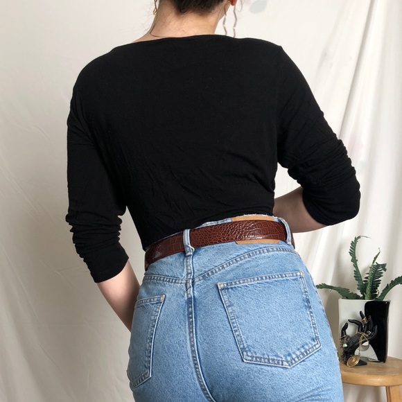 2/$20 |sophisticated quarter-length sleeve y2k top - Picture 3 of 4